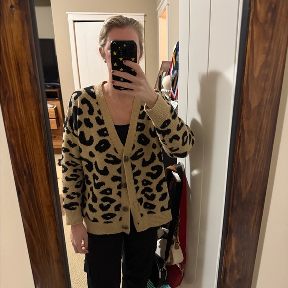 Cardigan - Picture 3 of 3